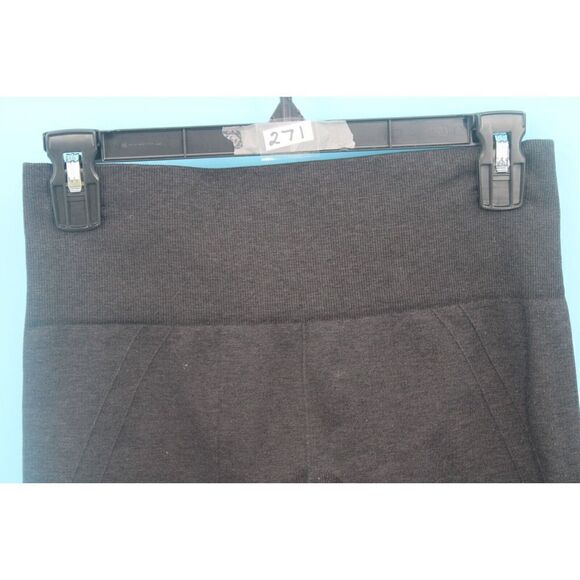 Lululemon Heathered Gray Inkwell in the Flow Crop II Size 6 - Picture 5 of 7